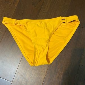No boundaries yellow swim suit bottoms